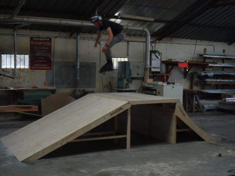Rampe de skate en bois